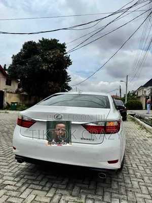 Lexus ES 2013 White