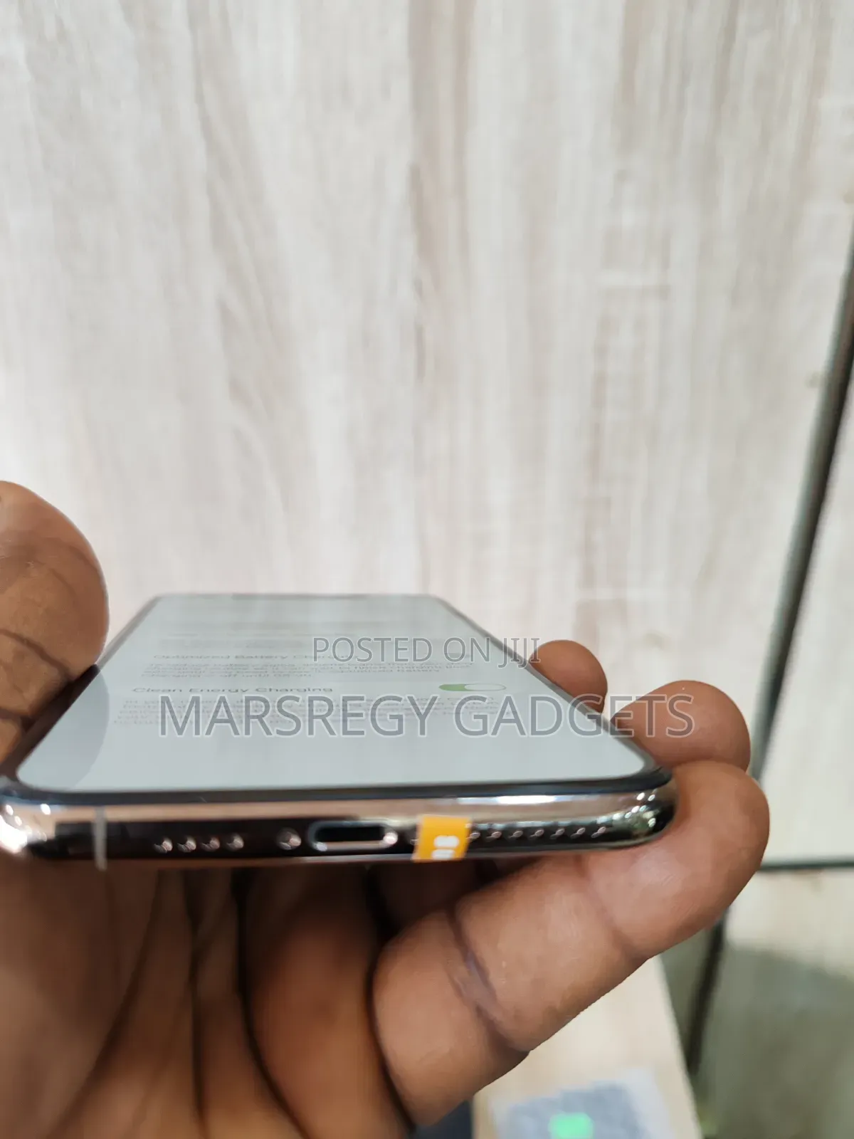 Apple iPhone 11 Pro Max 64 GB Gold
