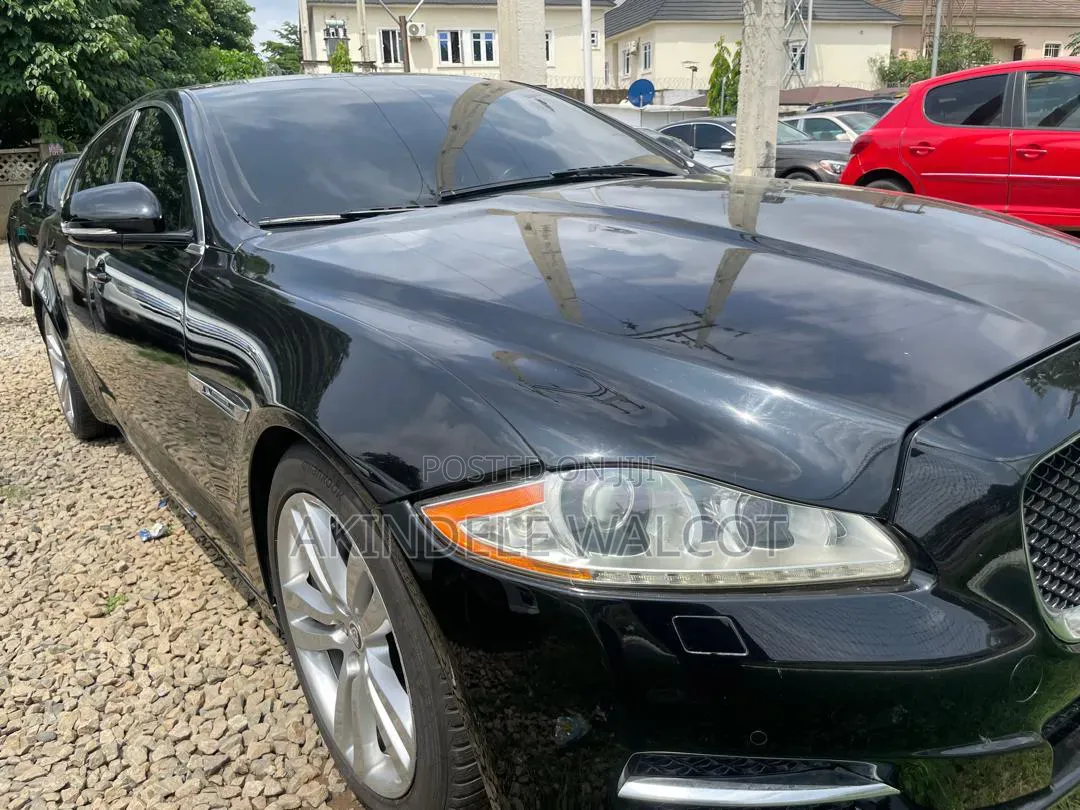Jaguar XJ 2011 Black