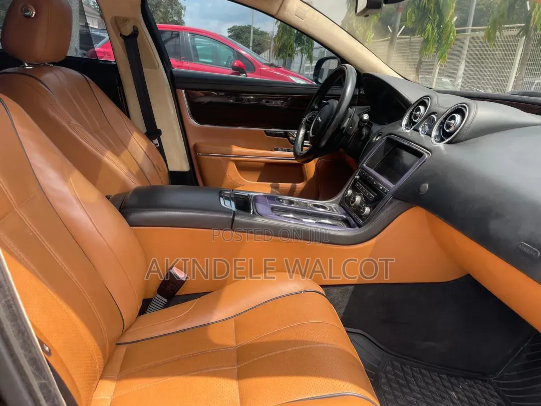 Jaguar XJ 2011 Black
