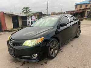 Toyota Camry SE V6 4dr Sedan (3.5L 6cyl 6A) 2013 Black