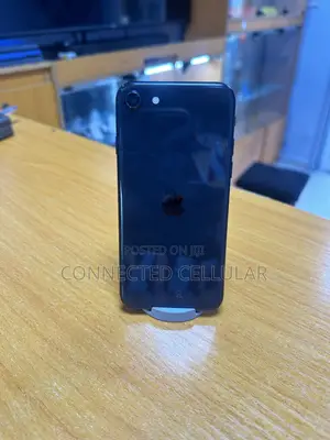 Apple iPhone SE (2020) 64 GB Black
