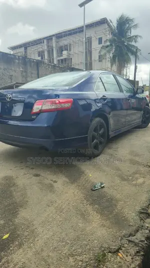 Toyota Camry SE 4dr Sedan (2.5L 4cyl 6AM) 2010 Blue