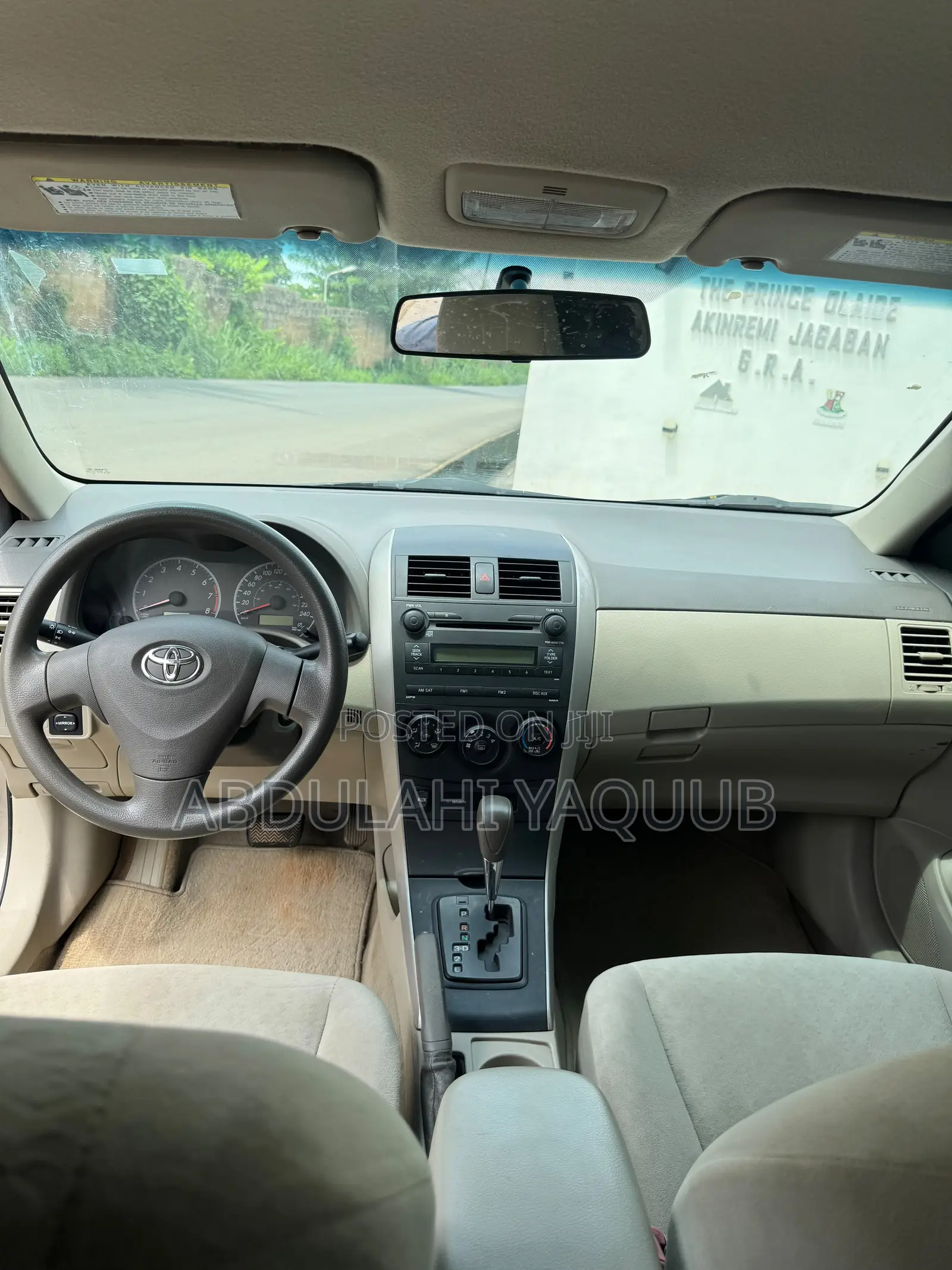 Toyota Corolla 2010 Gold