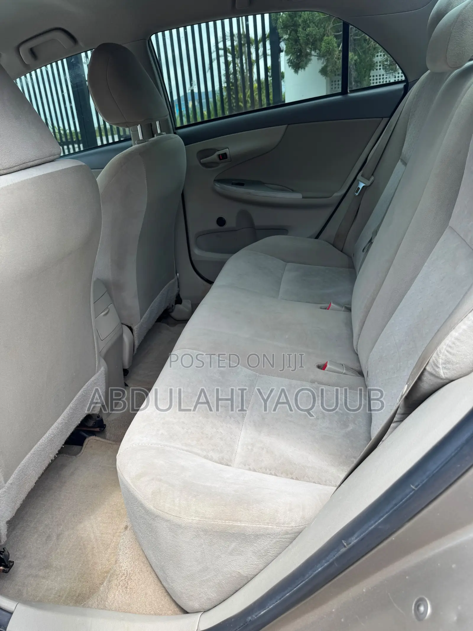 Toyota Corolla 2010 Gold
