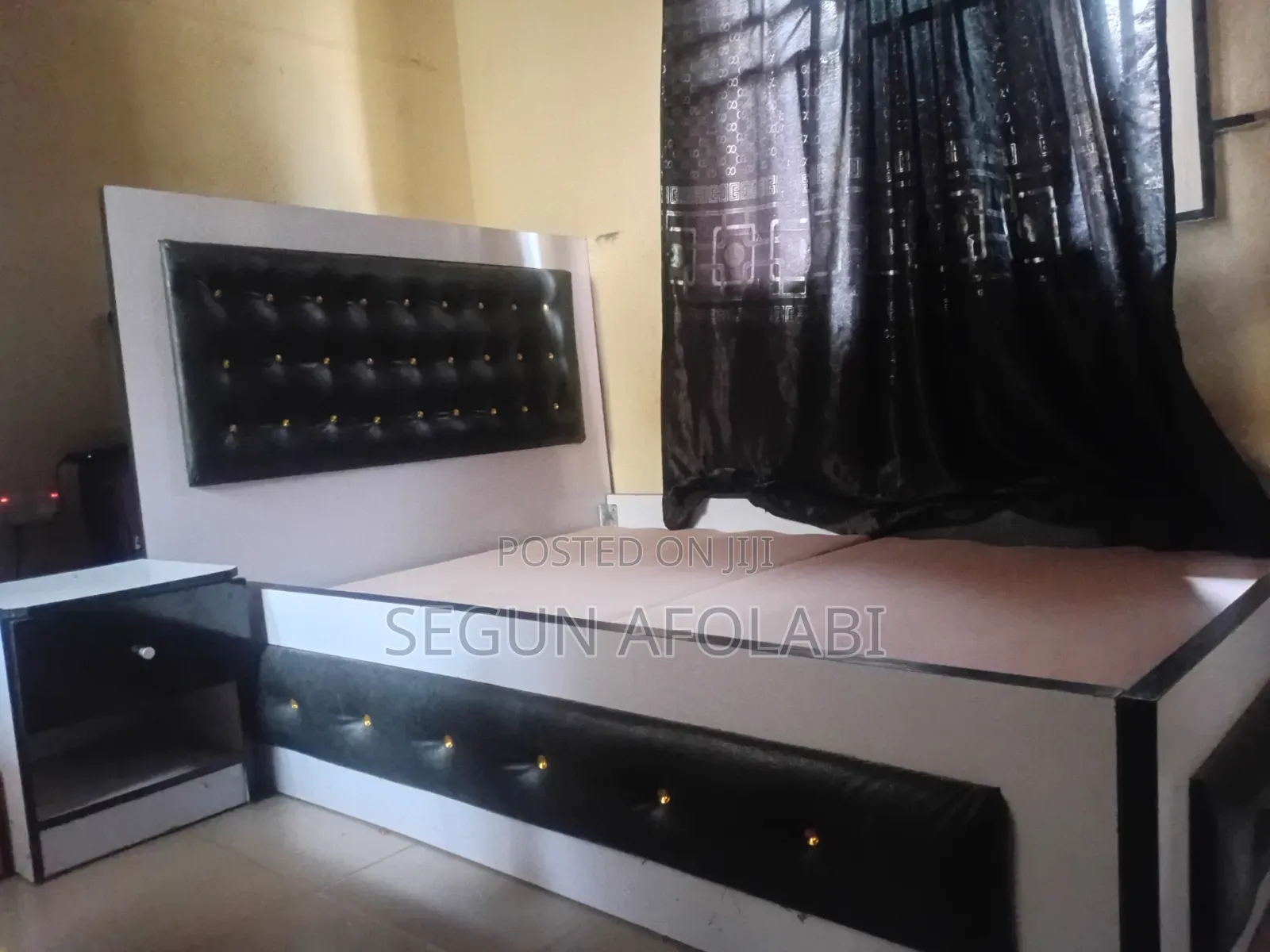 Modern 4x6 Bed Frame With Side Drawer