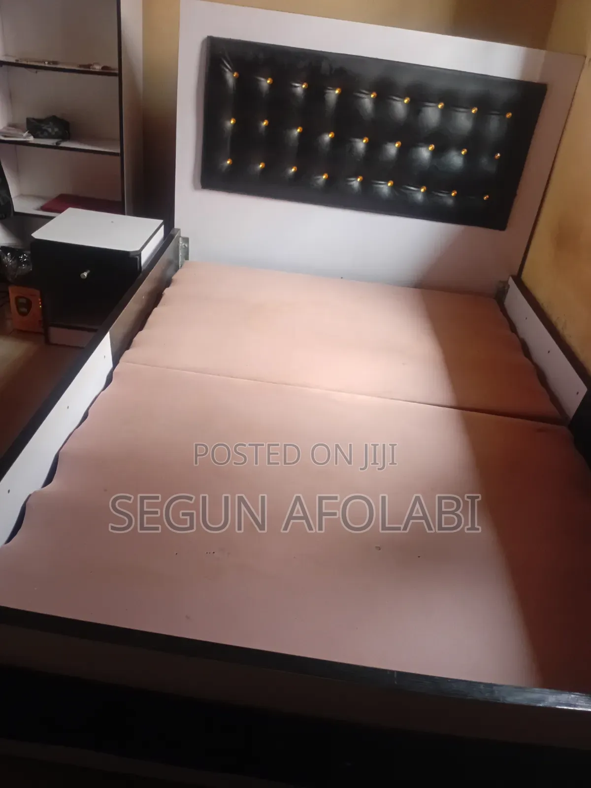 Modern 4x6 Bed Frame With Side Drawer