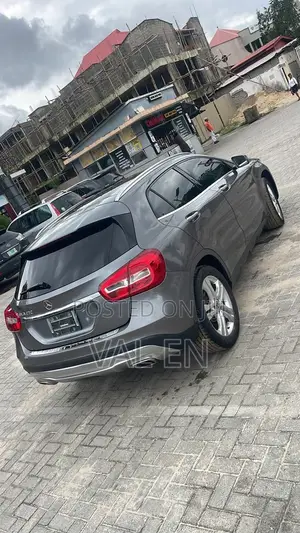 Mercedes-Benz GLA 250 2016 Gray
