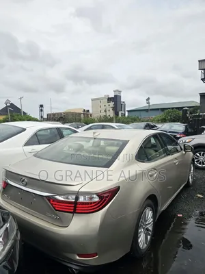 Lexus ES 2015 Gold
