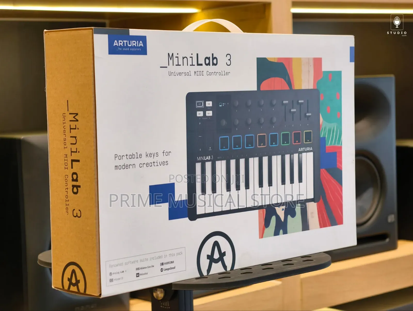 Arturia Minilab3 Midi Keyboard (Black)