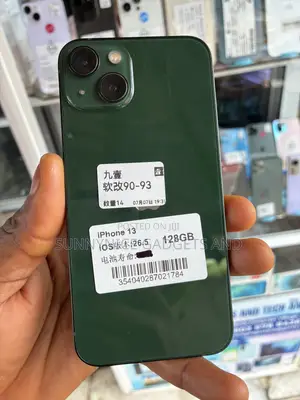 Apple iPhone 13 128 GB Green