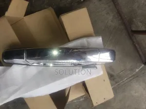 Front Door Handle Chevrolet Escalade 010