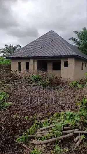 3bdrm Bungalow in Enugu for sale