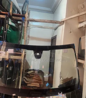 Mecedex CLA Windscreen Glass