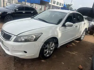 Honda Accord Sedan EX 2010 White