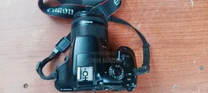 Canon 1300d/Rebel T6