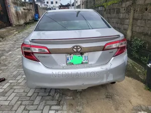 Toyota Camry 2012 Silver