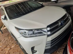 Toyota Highlander 2019 White