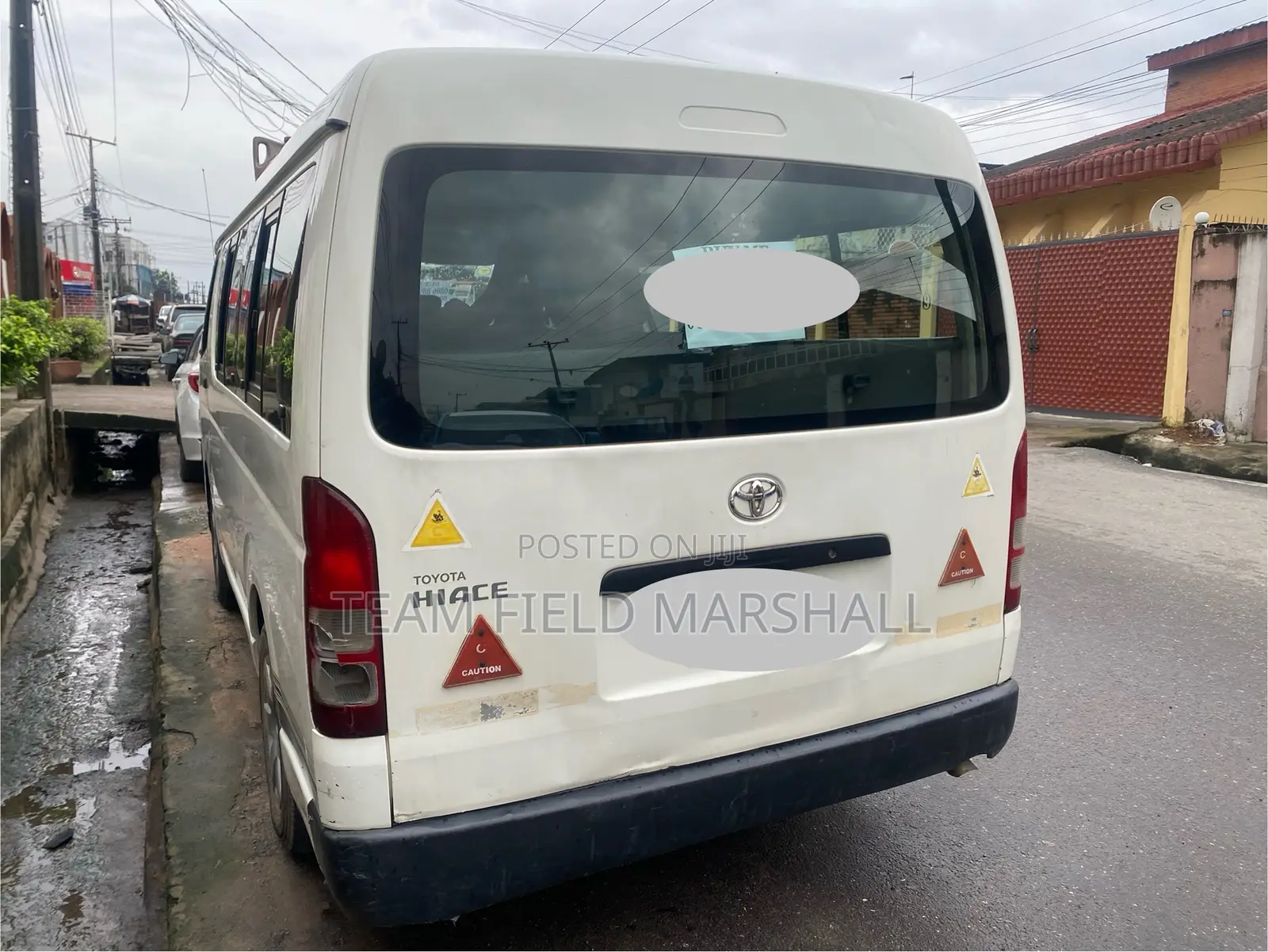 Toyota HiAce 2011 White