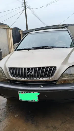Lexus RX 2000 Gold