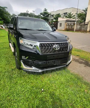 Toyota Land Cruiser Prado 2019 Black
