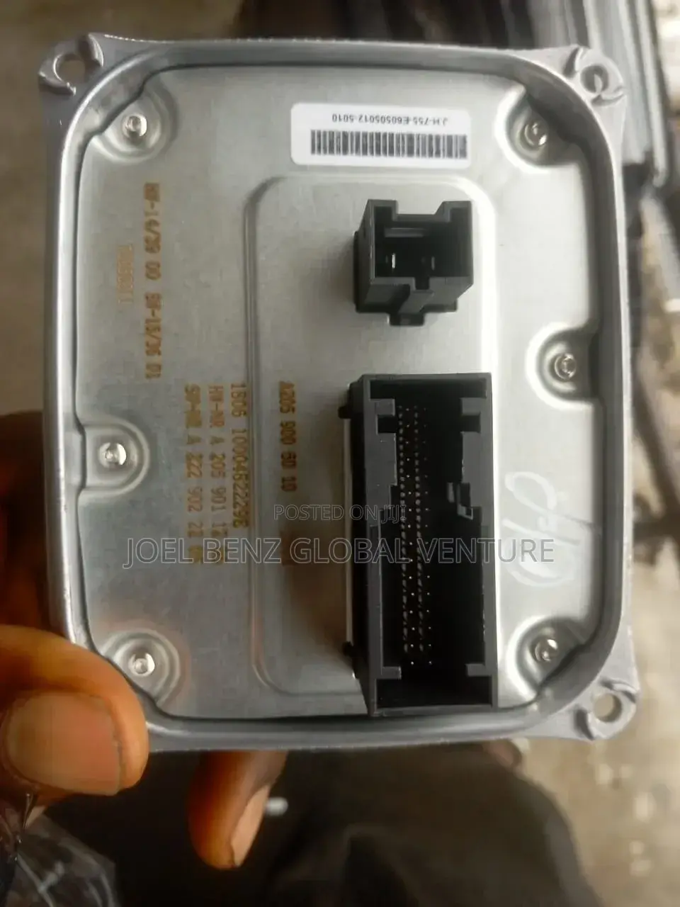 C300 2017 Headlight Charger