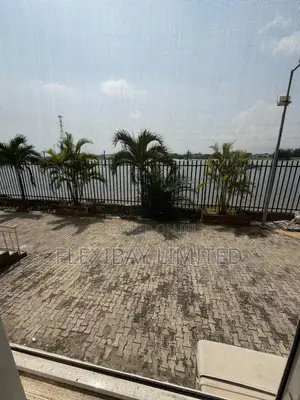 3bdrm Apartment in Lekki Phase 1 for rent