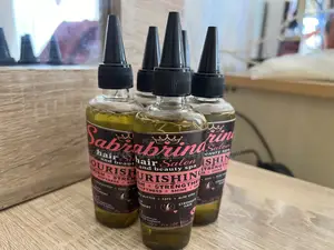 Herbal Hair Growth Oil – Strengthens Hair & Reduces Hair Fall