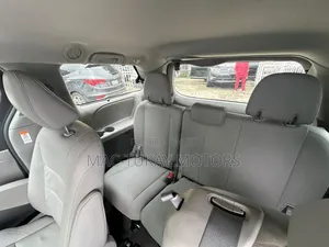 Toyota Sienna 2017 White