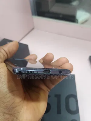 Samsung Galaxy S10e 128 GB Black