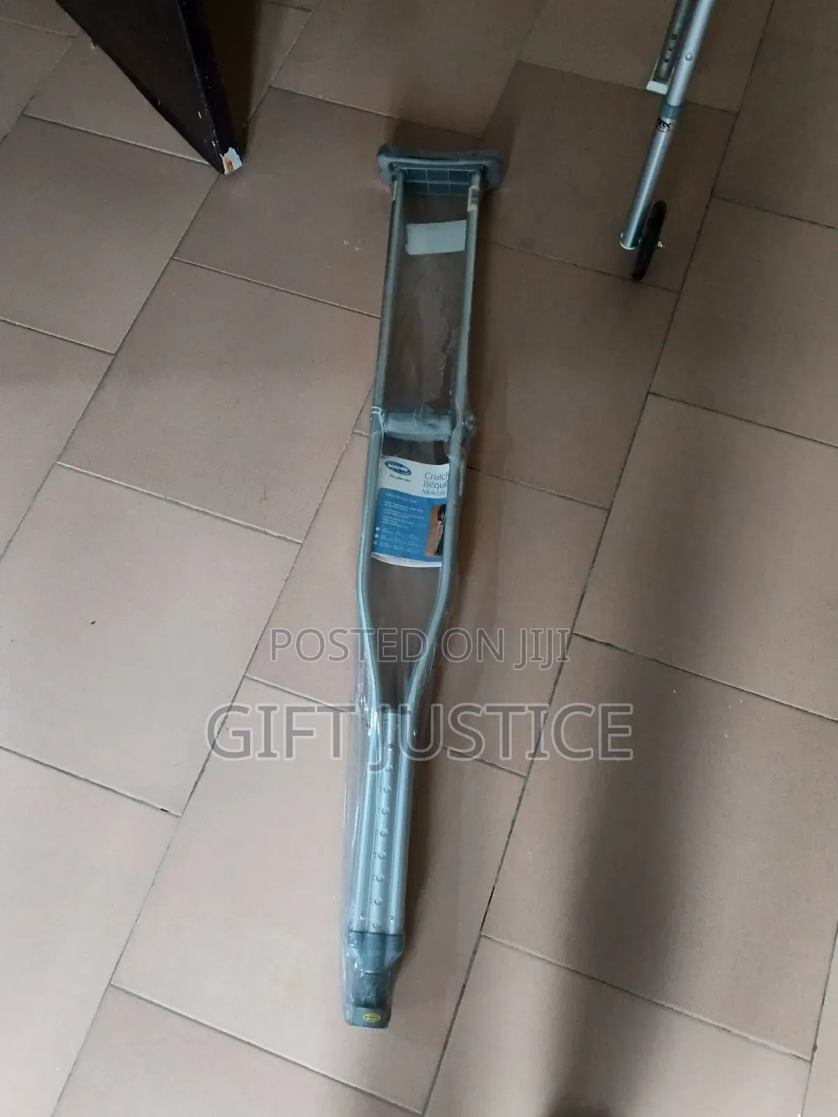 Axillary Crutch