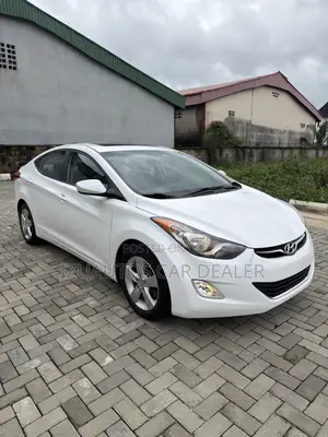 Hyundai Elantra 2013 White