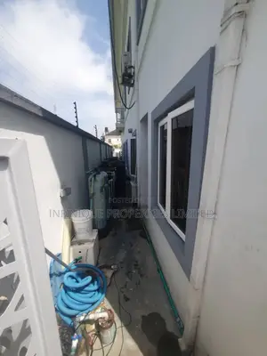 4bdrm Duplex in Lekki Phase 1 for rent
