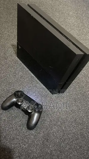 Ps4 Game Console With One Controller and 8 Games(including FIFA 26)
