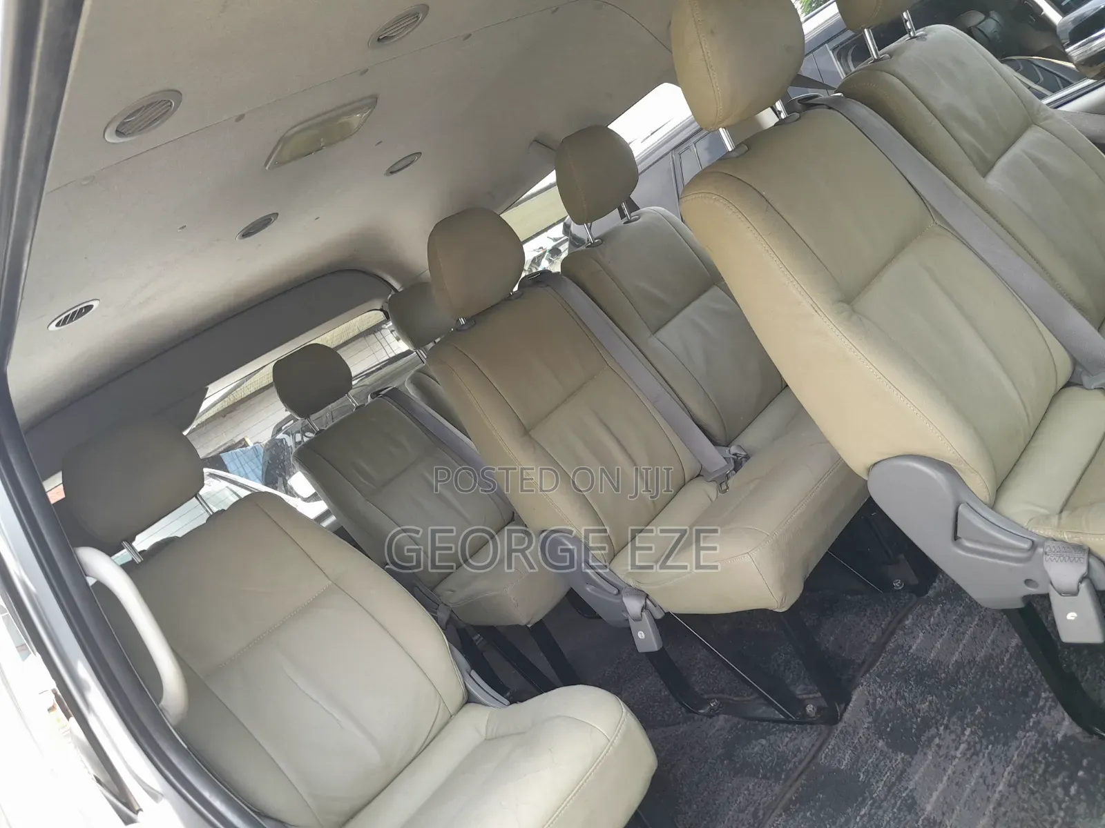 Toyota HiAce 2010 Grey