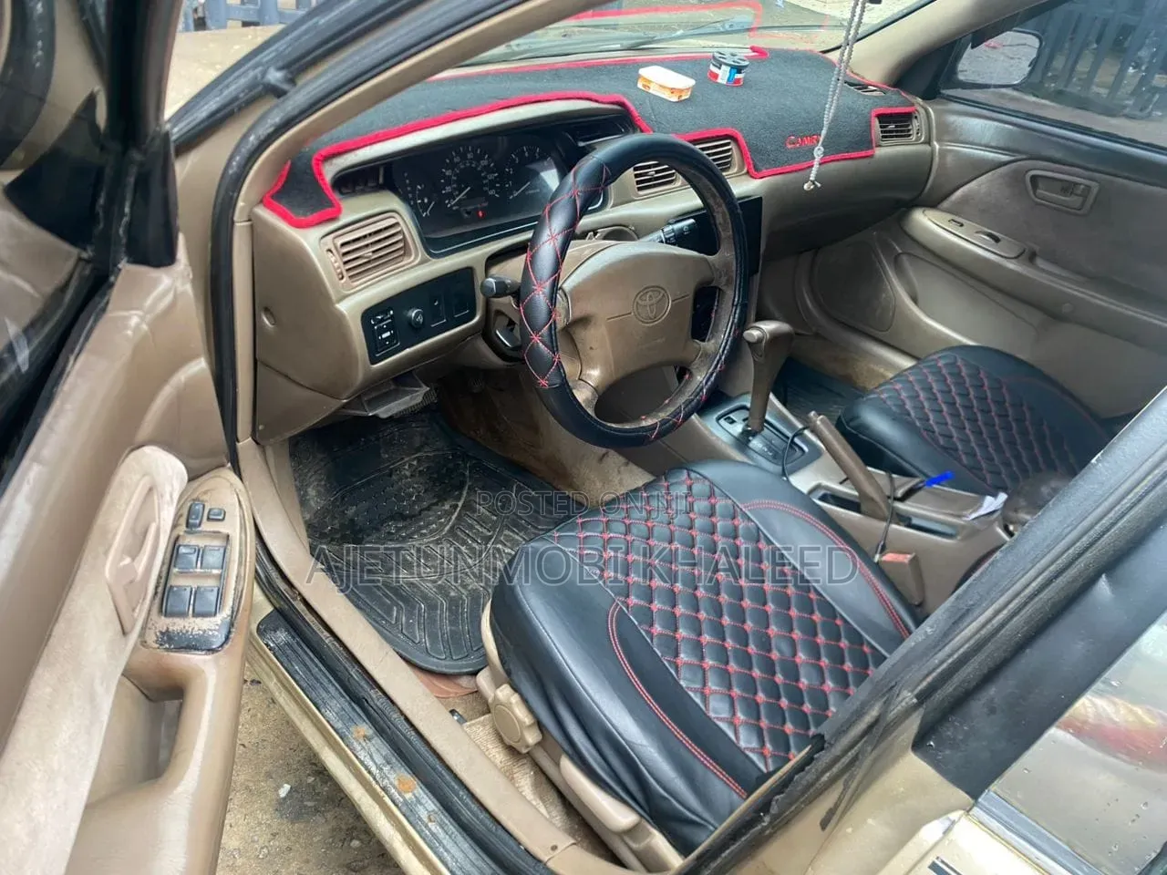 Toyota Camry Automatic 1999 Gold