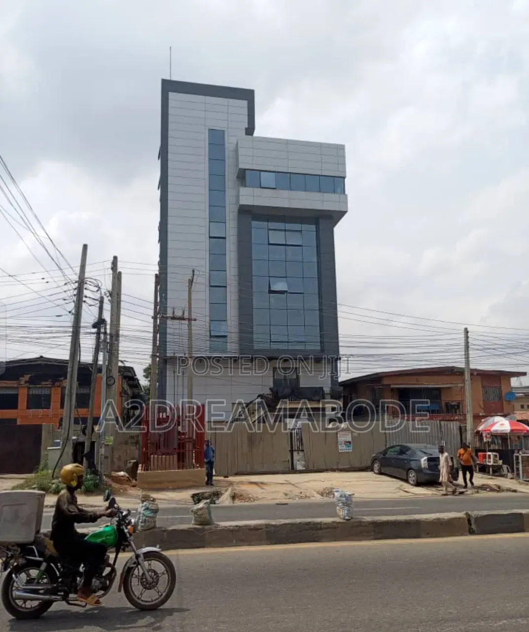 Executive, Massive Office Space