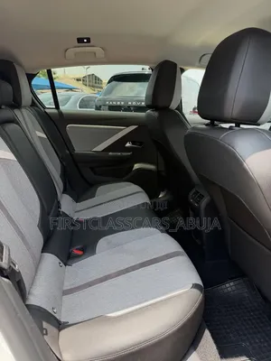 Opel Astra 2025 White