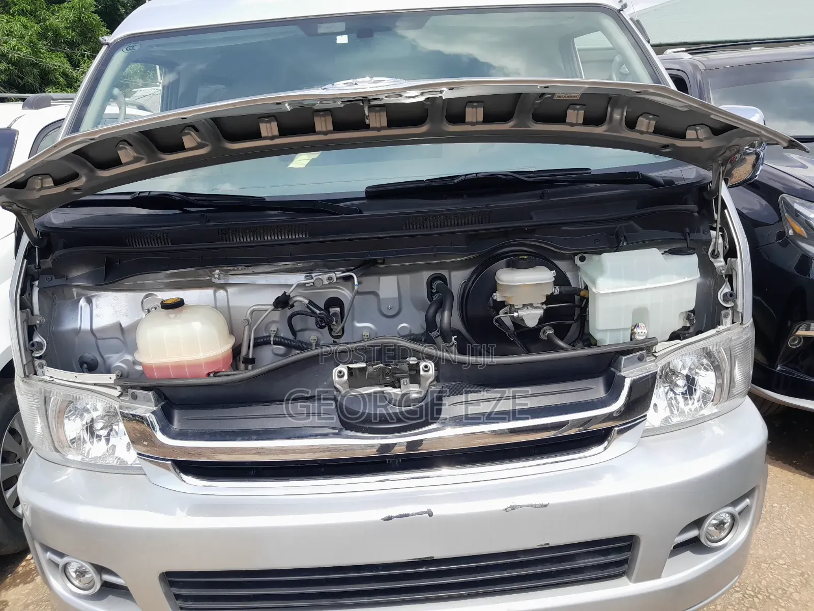 Toyota HiAce 2010 Grey