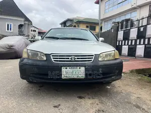 Toyota Camry 2001 Silver
