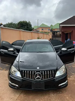 Mercedes-Benz C320 2014 Black