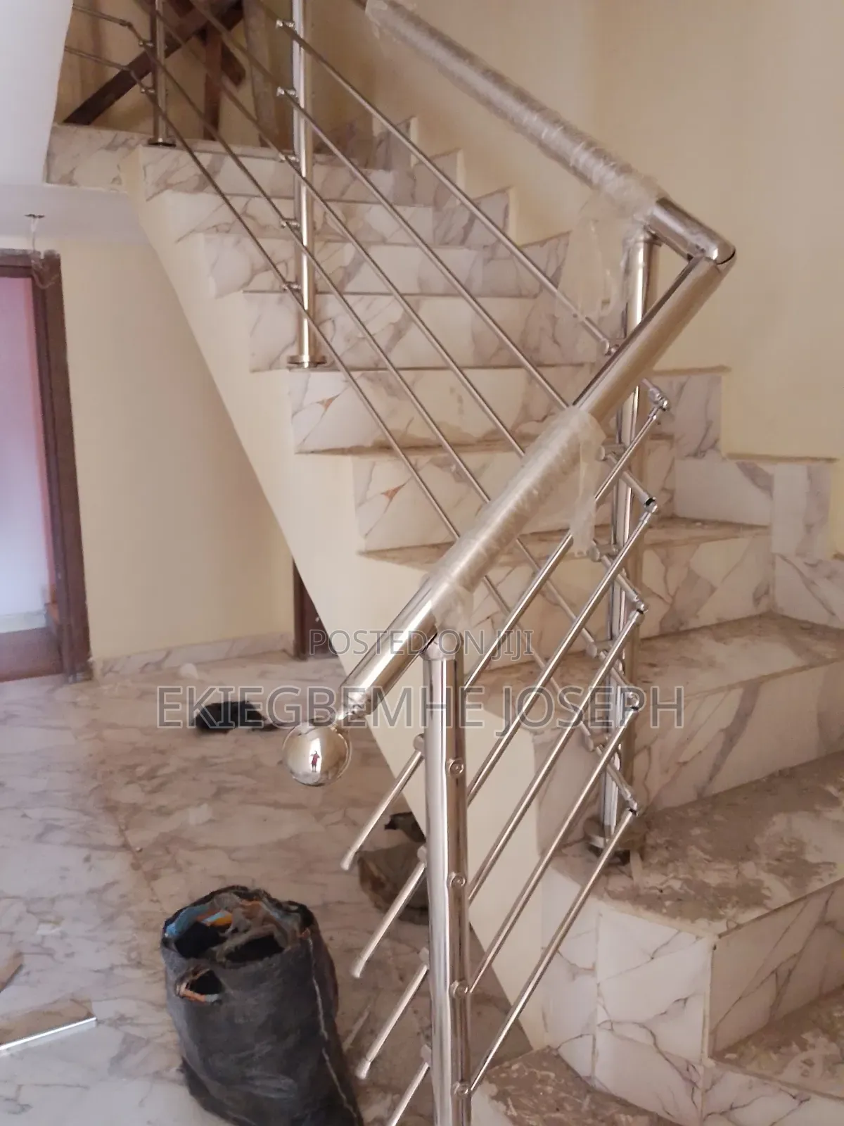 Stainless 5-Lining Railing