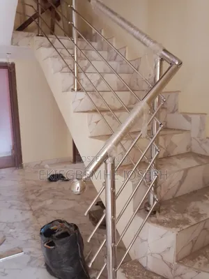 Stainless 5-Lining Railing