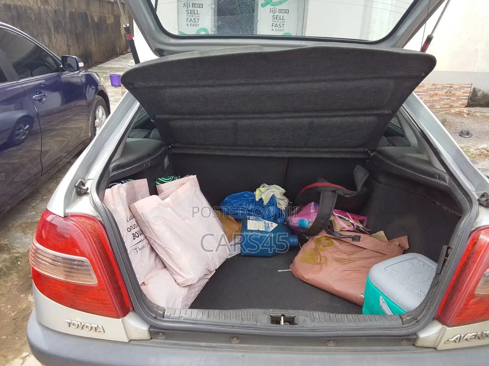 Toyota Avensis 2002 Silver