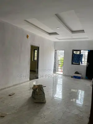 3bdrm Apartment in Ikolaba, Basorun for rent