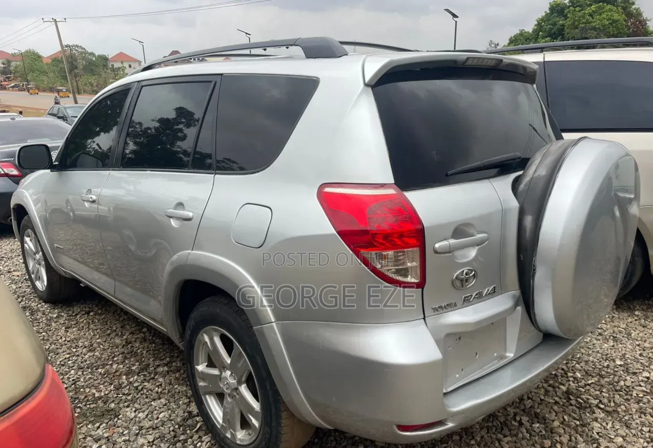 Toyota RAV4 2008 Silver