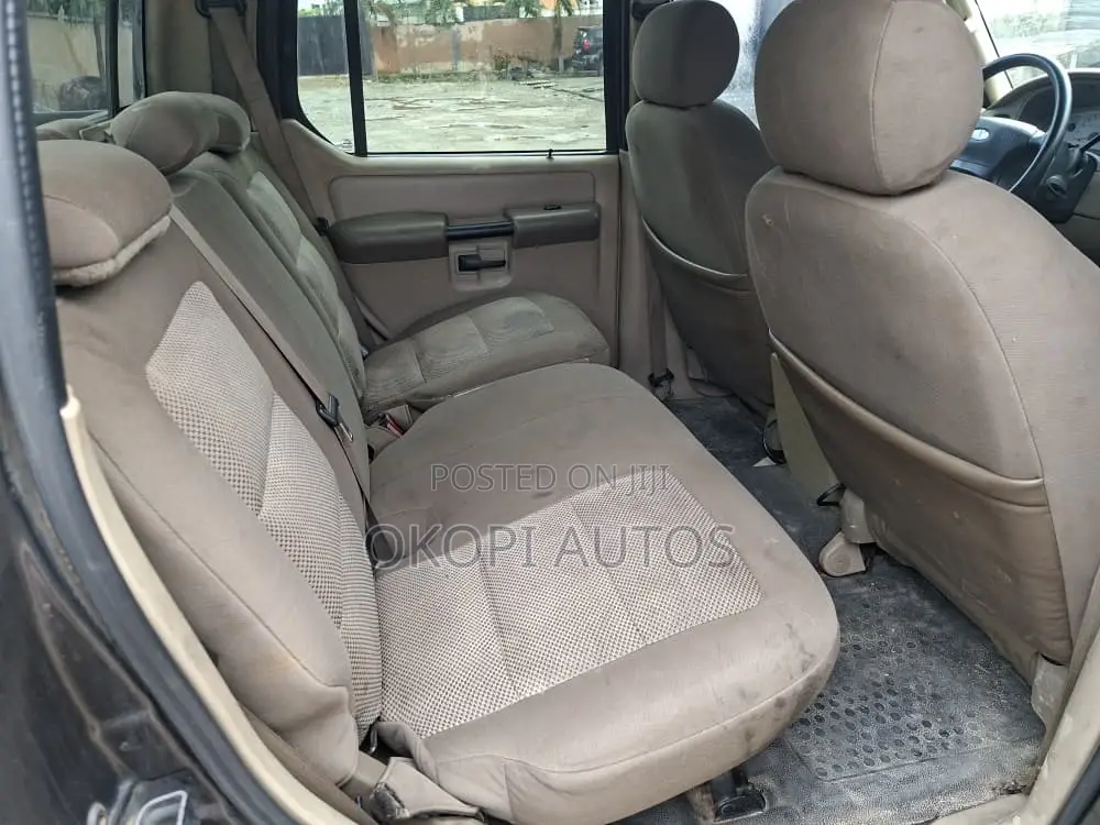 Ford Explorer 2005 Gray