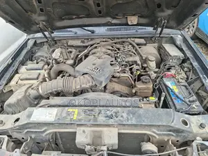 Ford Explorer 2005 Gray