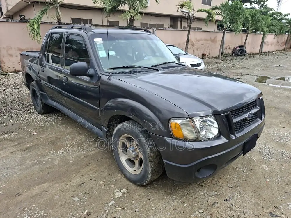 Ford Explorer 2005 Gray