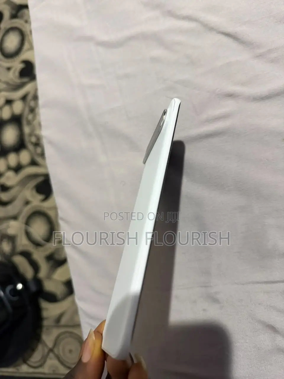 Tecno Spark Slim 256 GB White